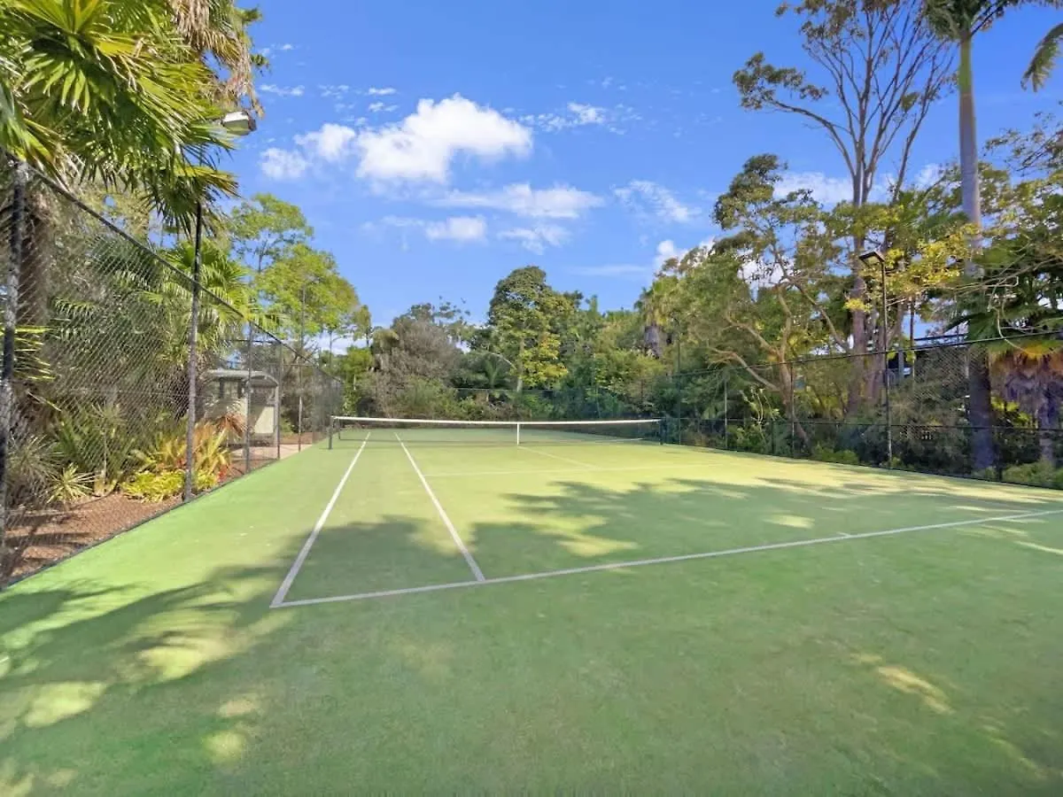 Dom wakacyjny Escape To Emerald Springs - Palm Trees & Pool Mooloolaba Australia